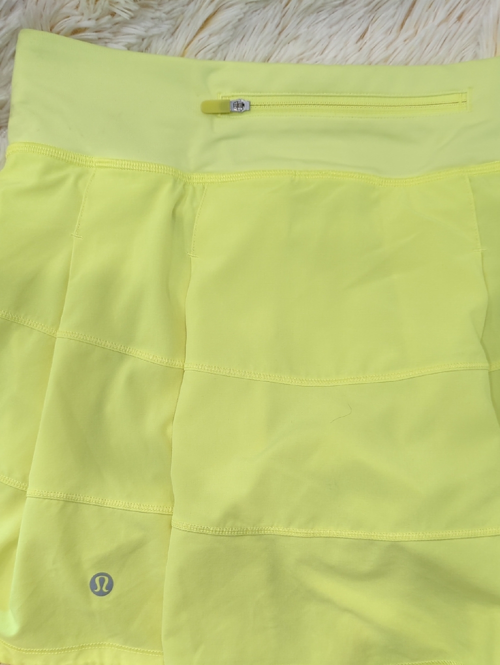 ❣️👗❣️Lululemon Pace Rival Tennis Golf Running Skirt Mid-Rise Neon Yellow❣️👗❣️ - Picture 5 of 9